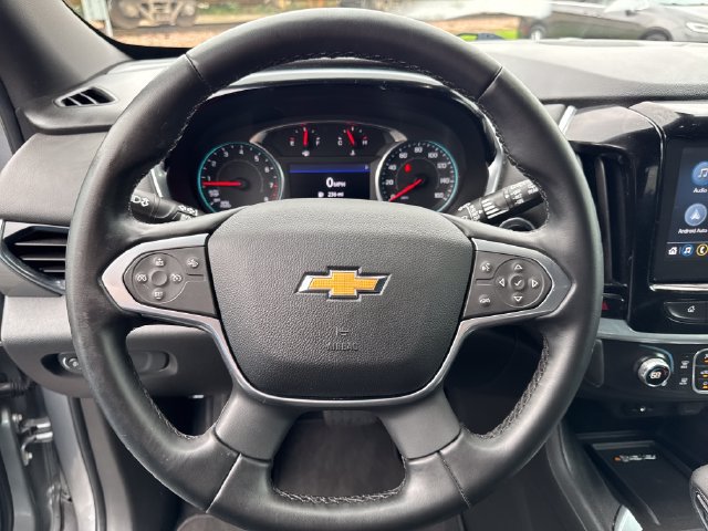 Used 2023 Chevrolet Traverse LT AWD/4WD image 15