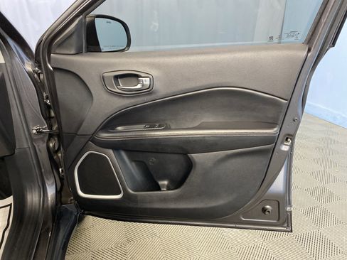 Certified 2020 Jeep Compass Latitude w/ Cold Weather Group image 44