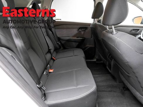 Used 2023 Nissan Rogue S AWD/4WD image 24