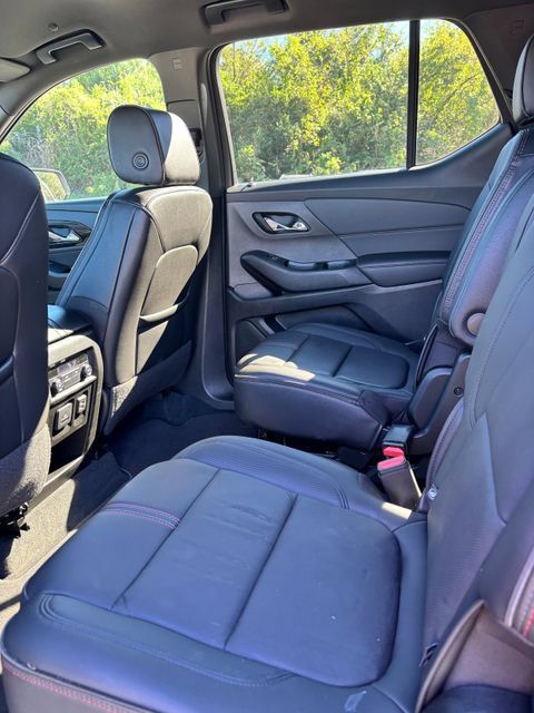 Used 2022 Chevrolet Traverse RS w/ LPO, 'HIT The Road' Package FWD image 12
