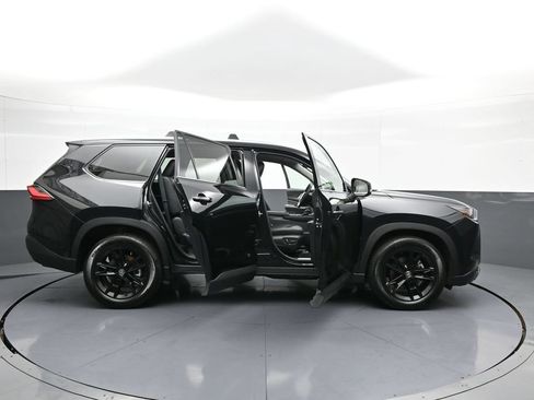 Used 2024 Toyota Grand Highlander AWD image 43
