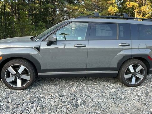 New 2025 Hyundai Santa Fe Limited FWD image 4
