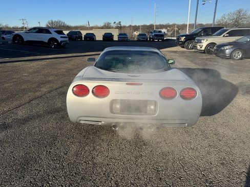 Used 1997 Chevrolet Corvette Coupe w/ Memory Pkg image 6