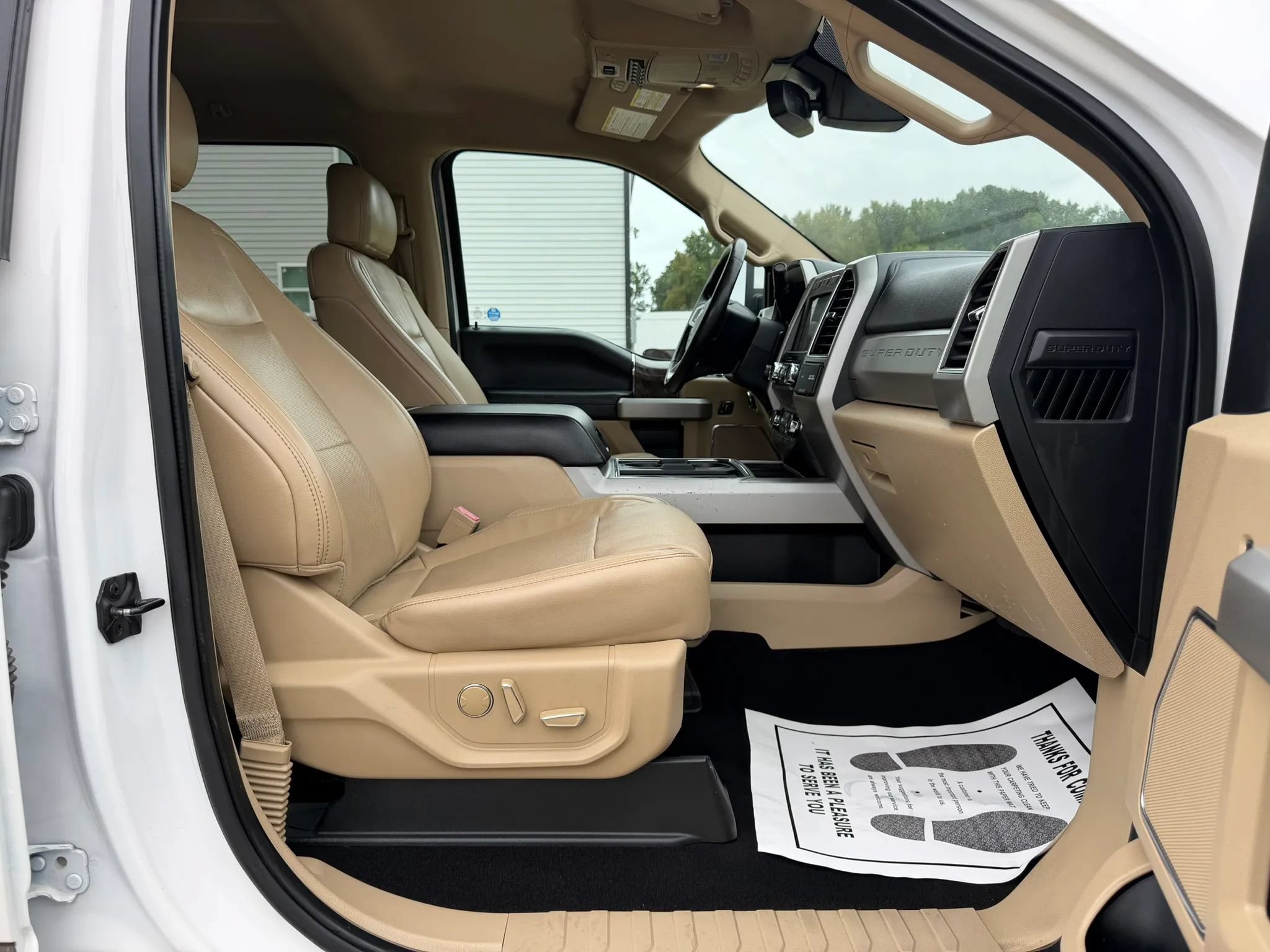 Used 2019 Ford F250 Lariat w/ Lariat Ultimate Package AWD/4WD image 24