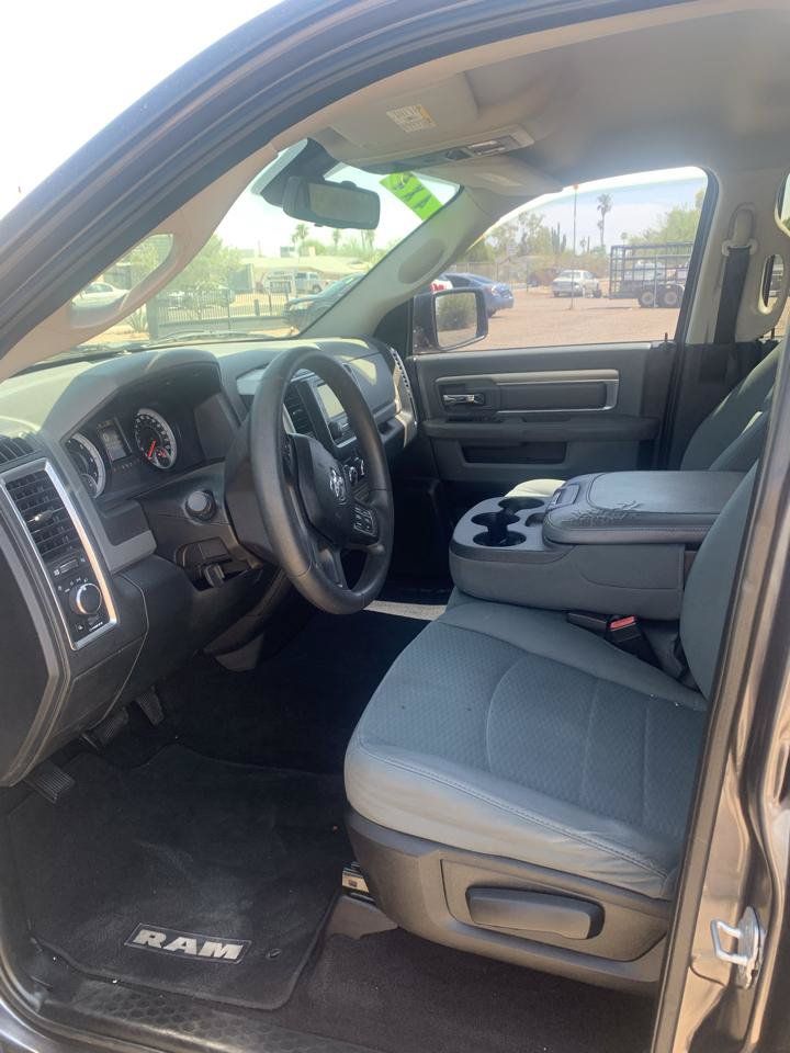 Used 2014 RAM 1500 Classic SLT RWD image 9
