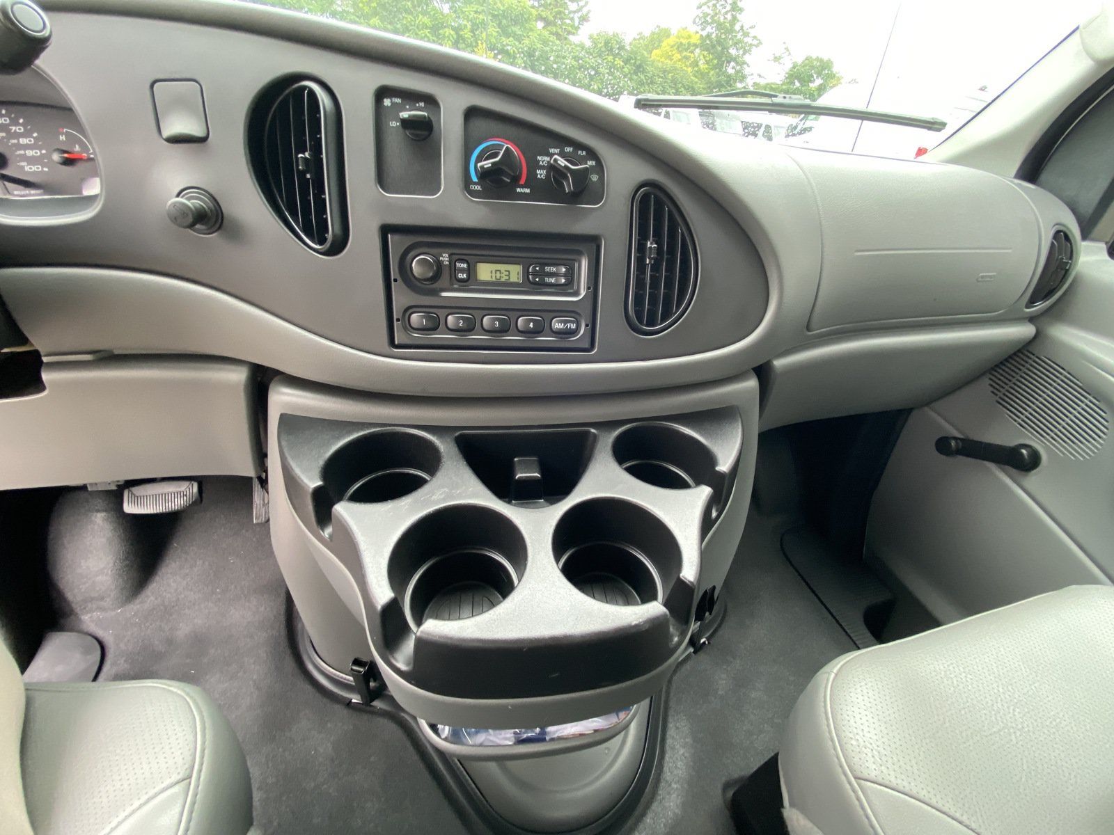 Used 2007 Ford E-250 and Econoline 250 RWD image 11