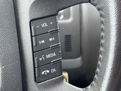 Used 2010 Ford Escape XLT FWD image 16