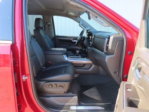 Used 2022 Chevrolet Silverado 1500 LTZ AWD/4WD image 24