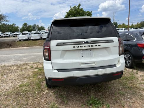 Used 2021 Chevrolet Suburban Z71 w/ Rear Media and Nav Package AWD/4WD image 7