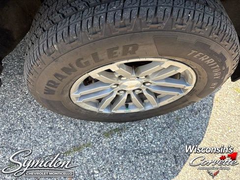 Used 2023 Chevrolet Colorado LT AWD/4WD image 21