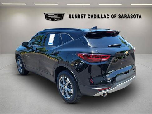 Used 2024 Chevrolet Blazer LT FWD image 6