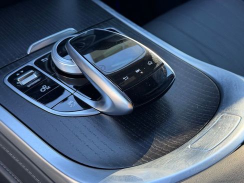 Used 2024 Mercedes-Benz G 550 image 24