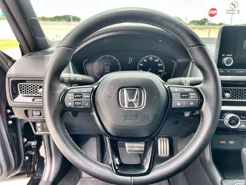 Used 2024 Honda Civic Sport image 17