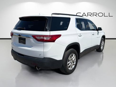 Used 2020 Chevrolet Traverse LT image 3