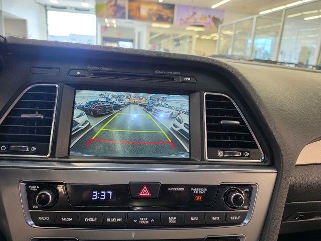 Used 2017 Hyundai Sonata Limited 2.0T w/ Winter Weather Package FWD image 19