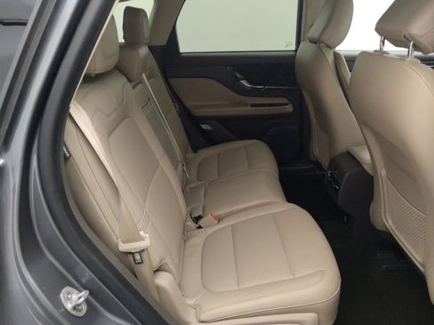 Used 2022 Lincoln Corsair AWD w/ Equipment Group 101A image 19