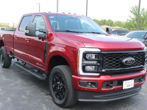 New 2026 Ford F350 Lariat w/ Black Appearance Package AWD/4WD image 13