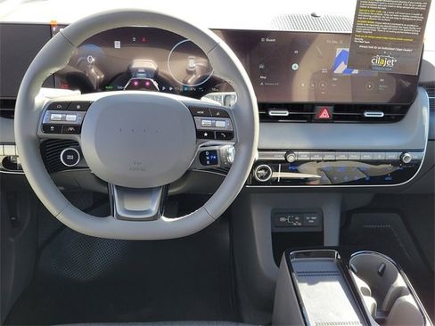 New 2026 Hyundai Ioniq 5 SE image 4