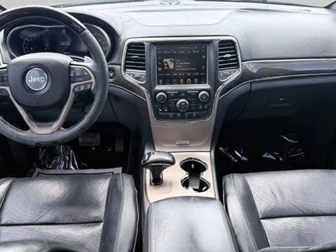 Used 2015 Jeep Grand Cherokee Overland w/ Advanced Technology Group AWD/4WD image 11