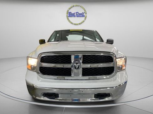 Used 2019 RAM 1500 Tradesman w/ Chrome Appearance Group AWD/4WD image 9