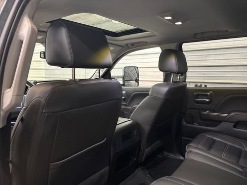 Used 2018 GMC Sierra 3500 Denali w/ Duramax Plus Package AWD/4WD image 23