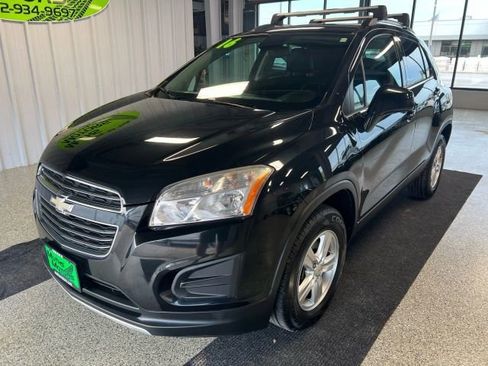 Used 2016 Chevrolet Trax LT w/ LT Convenience Package image 1