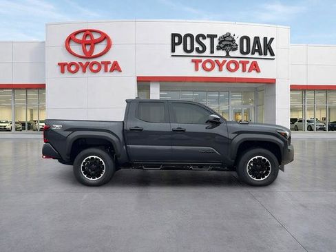 New 2026 Toyota Tacoma TRD Off-Road AWD/4WD image 8