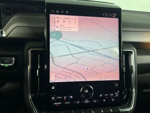 Used 2025 GMC Yukon XL Denali image 18