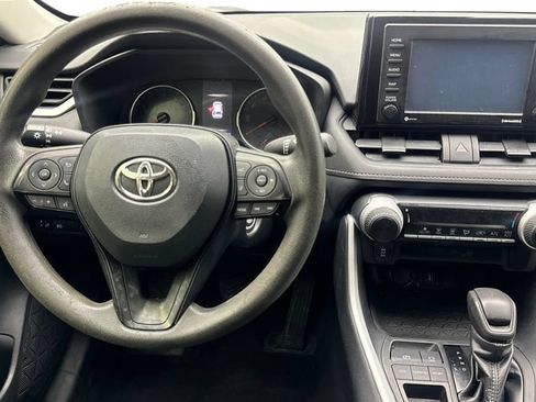 Used 2021 Toyota RAV4 LE FWD image 52