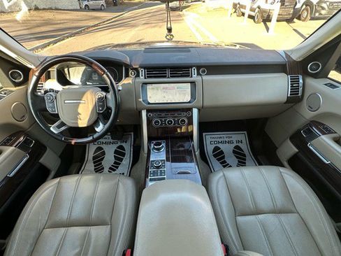 Used 2017 Land Rover Range Rover HSE image 17