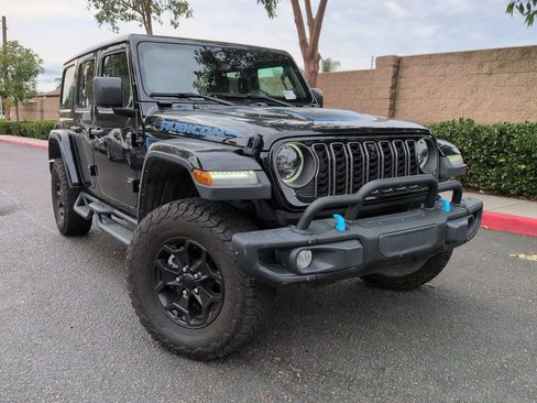 Used 2023 Jeep Wrangler Unlimited Rubicon 4xe AWD/4WD image 2