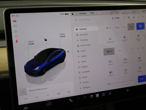 Used 2023 Tesla Model 3 Standard Range RWD image 24