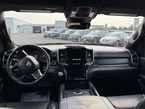 Used 2019 RAM 1500 Limited w/ Advanced Safety Group AWD/4WD image 18