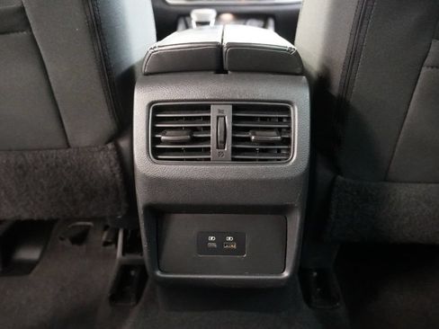 Used 2022 Nissan Rogue SV AWD/4WD image 28