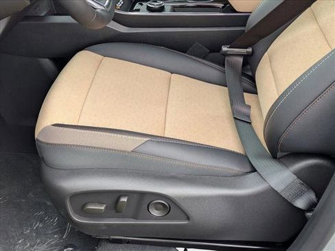 New 2026 Chevrolet Equinox ACTIV w/ Convenience Package III image 4