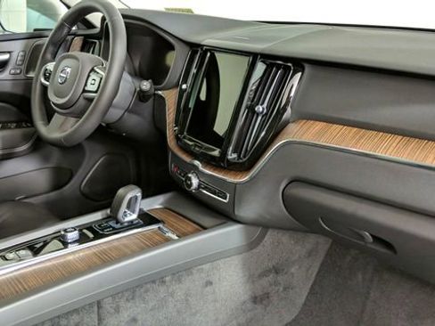 Used 2023 Volvo XC60 B5 Plus w/ Protection Package Premier FWD image 40