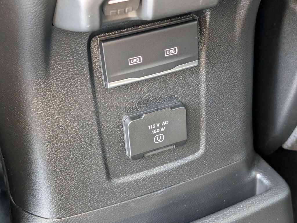 New 2026 Jeep Wrangler Unlimited Sahara AWD/4WD image 23