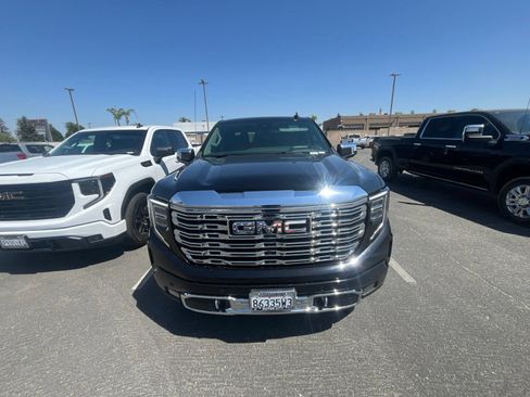 Used 2024 GMC Sierra 1500 Denali AWD/4WD image 2