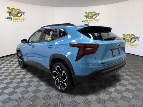 Used 2025 Chevrolet Trax RS w/ Driver Confidence Package image 7