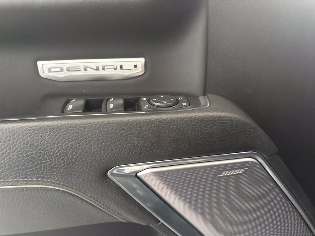Used 2022 GMC Sierra 1500 Denali AWD/4WD image 13