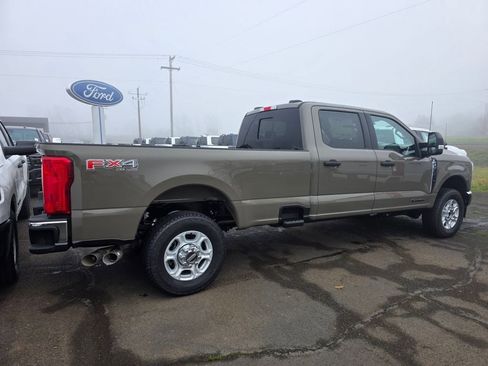 New 2026 Ford F350 XLT w/ FX4 Off-Road Package image 14