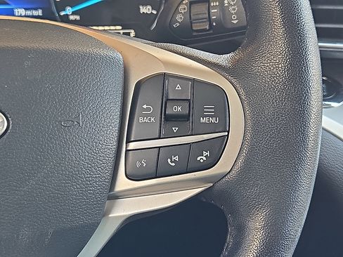 Certified 2022 Ford Explorer XLT w/ Equipment Group 202A image 25