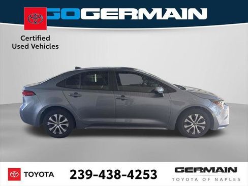 Certified 2022 Toyota Corolla LE FWD image 8
