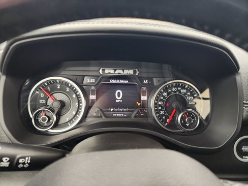 Used 2023 RAM 1500 Laramie AWD/4WD image 20