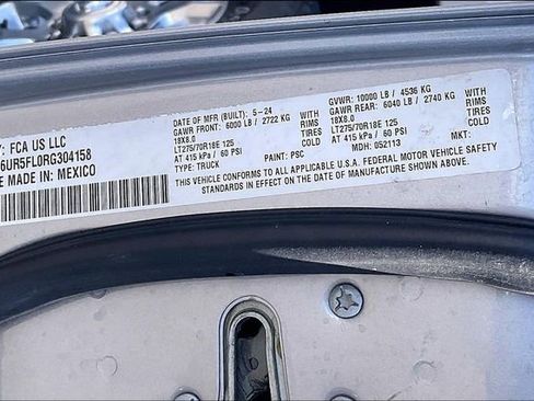 Used 2024 RAM 2500 Laramie AWD/4WD image 36
