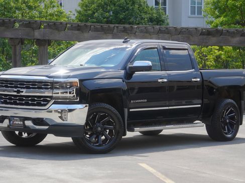 Used 2017 Chevrolet Silverado 1500 LTZ w/ Sport Package AWD/4WD image 4