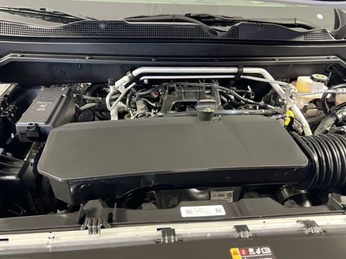 Used 2026 Chevrolet Colorado Z71 AWD/4WD image 28
