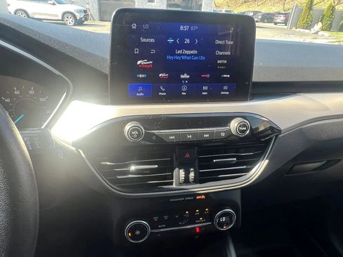 Used 2020 Ford Escape SE FWD image 22