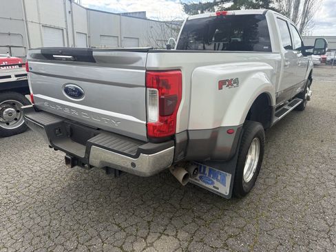 Used 2017 Ford F350 Lariat w/ Lariat Value Package image 7