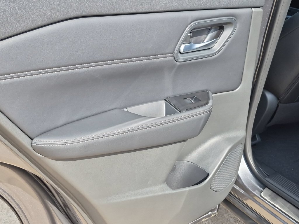 New 2026 Nissan Rogue Dark Armor FWD image 18